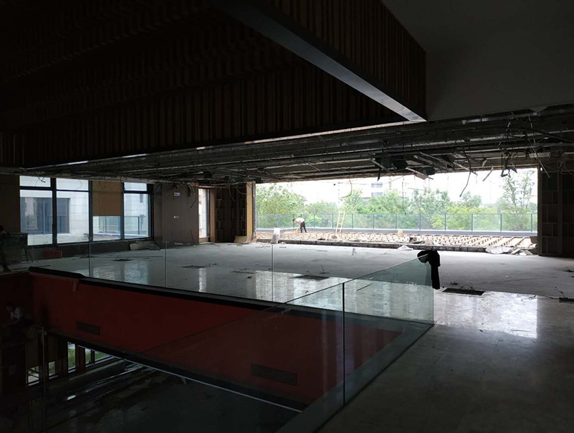 蘇州酒店拆除時(shí) 電梯設(shè)備回收有哪些注意事項(xiàng)